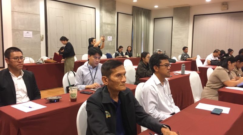 ผู้แทนสมาคมชาวเพชรบุรี(พ.ท.เสนาะ ปิ่นทอง) เข้าร่วมประชุมรับฟังการนำเสนอผลการศึกษาและการจัดทำ(ร่าง)แผนยุทธศาสตร์ไมซ์ขับเคลื่อนเมืองสร้างสรรค์ด้านอาหารของจังหวัดเพชรบุรี ระยะ 5ปีใน